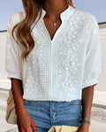 blouse with V-Neck and Pofmouwand with Kantdecoratie